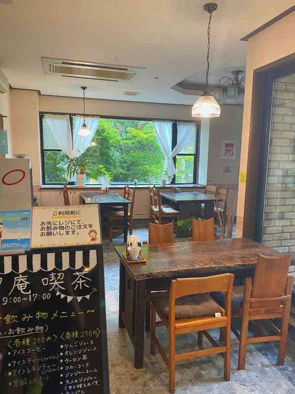 栃木県那須町にある『パン・ドゥ・ルアン』店内カフェ画像1